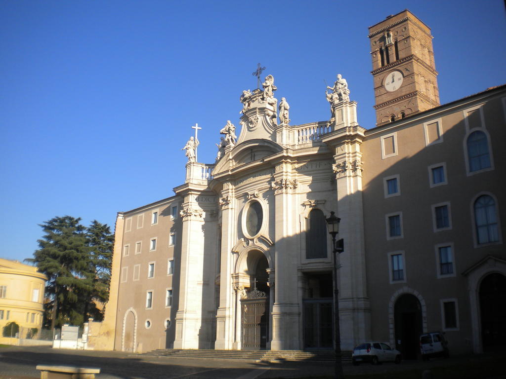 B&B La Finestra Di Fronte Róma Kültér fotó